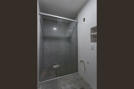 Apartamento à venda com 75m², 2 quartos e 1 vaga Apartamento à venda com 75m², 2 quartos e 1 vagaBanheiro