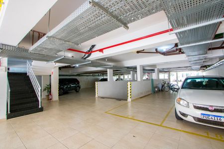 Apartamento à venda com 90m², 2 quartos e 2 vagas Apartamento à venda com 90m², 2 quartos e 2 vagasGaragem