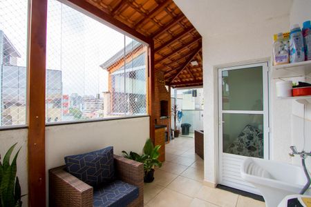 Apartamento à venda com 90m², 2 quartos e 2 vagas Apartamento à venda com 90m², 2 quartos e 2 vagasÁrea de serviço