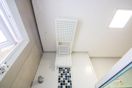 Apartamento à venda com 90m², 2 quartos e 2 vagas Apartamento à venda com 90m², 2 quartos e 2 vagasBanheiro