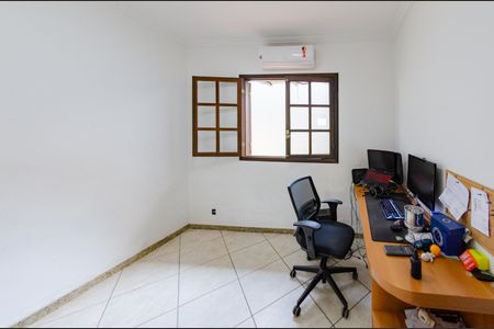 Casa à venda com 497m², 4 quartos e 6 vagasQuarto 1