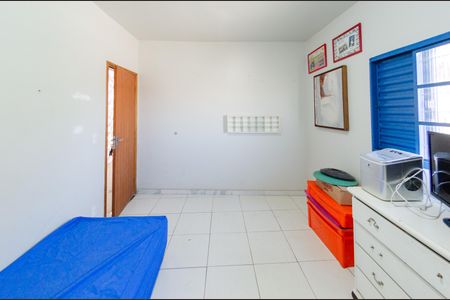 Casa à venda com 497m², 4 quartos e 6 vagasQuarto de serviço