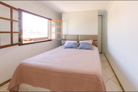 Casa à venda com 497m², 4 quartos e 6 vagasSuíte 2