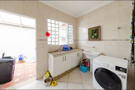 Casa à venda com 497m², 4 quartos e 6 vagasÁrea de serviço