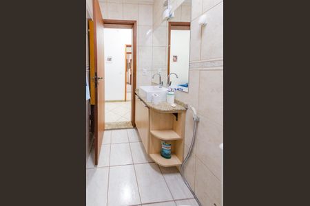 Casa à venda com 497m², 4 quartos e 6 vagasBanheiro social