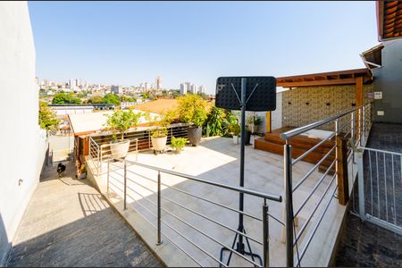 Casa à venda com 497m², 4 quartos e 6 vagasÁrea externa