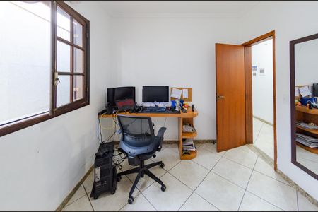 Casa à venda com 497m², 4 quartos e 6 vagasQuarto 1