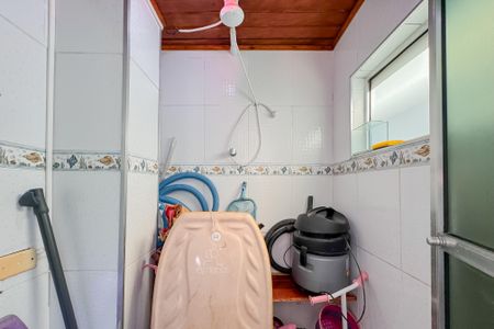 Casa à venda com 350m², 4 quartos e 2 vagasBanheiro da Piscina