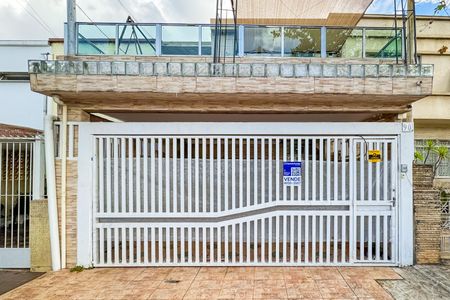 Casa à venda com 350m², 4 quartos e 2 vagasFachada