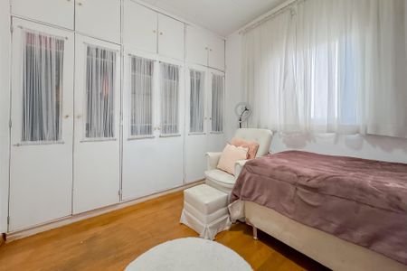 Casa à venda com 350m², 4 quartos e 2 vagasQuarto 2