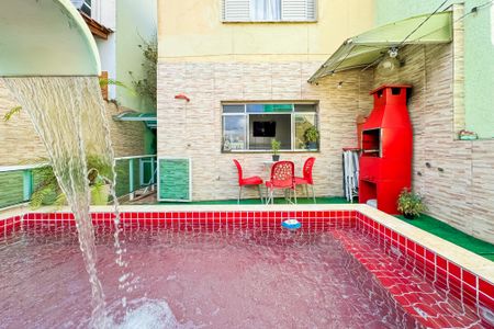 Casa à venda com 350m², 4 quartos e 2 vagasPiscina e Churrasqueira