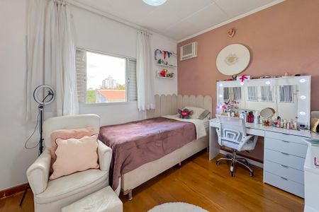 Casa à venda com 350m², 4 quartos e 2 vagasQuarto 2