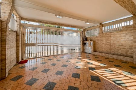 Casa à venda com 350m², 4 quartos e 2 vagasGaragem