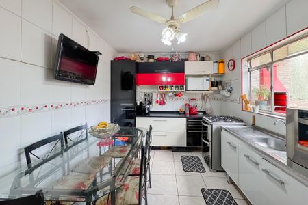 Casa à venda com 350m², 4 quartos e 2 vagasCozinha