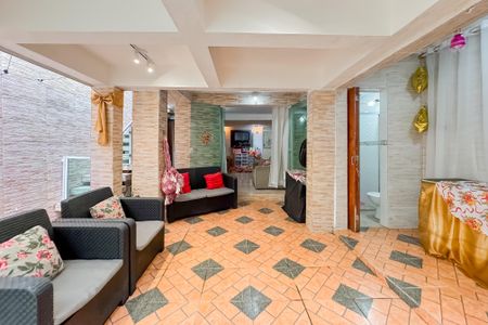 Casa à venda com 350m², 4 quartos e 2 vagasEdícula