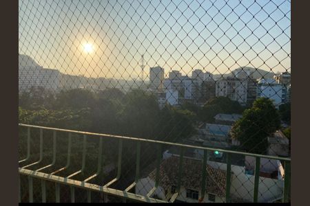 Apartamento à venda com 78m², 2 quartos e 1 vaga Apartamento à venda com 78m², 2 quartos e 1 vagaVista