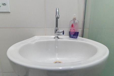 Studio à venda com 17m², 1 quarto e sem vaga Studio à venda com 17m², 1 quarto e sem vagaBanheiro Detalhe