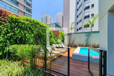 Studio à venda com 25m², 1 quarto e sem vaga Studio à venda com 25m², 1 quarto e sem vagaÁrea comum - Piscina