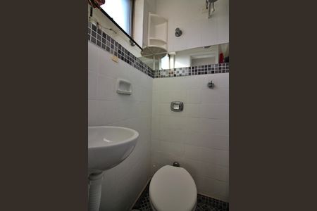 Apartamento à venda com 77m², 2 quartos e 1 vagaBanheiro de serviço