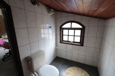 Casa à venda com 250m², 4 quartos e 2 vagascasa 2 -Banheiro