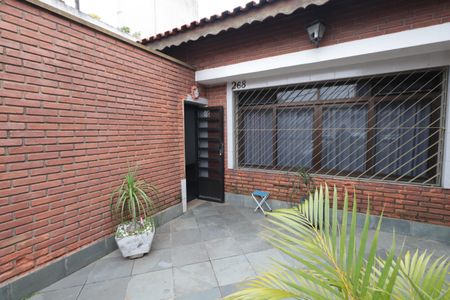 Casa à venda com 250m², 4 quartos e 2 vagasEntrada