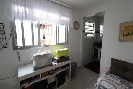 Casa à venda com 250m², 4 quartos e 2 vagascasa 2 -Quarto