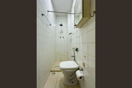 Apartamento à venda com 60m², 2 quartos e sem vaga Apartamento à venda com 60m², 2 quartos e sem vagaBanheiro de serviço