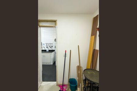 Apartamento à venda com 60m², 2 quartos e sem vaga Apartamento à venda com 60m², 2 quartos e sem vagaQuarto de Serviço