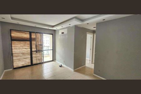 Apartamento à venda com 67m², 2 quartos e 1 vaga