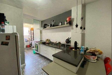 Apartamento à venda com 210m², 4 quartos e 2 vagas