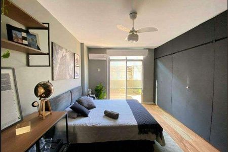 Apartamento à venda com 210m², 4 quartos e 2 vagas