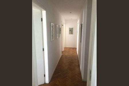Apartamento à venda com 215m², 4 quartos e sem vaga