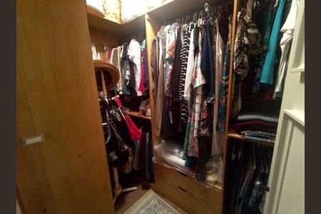 Apartamento à venda com 223m², 4 quartos e 1 vaga