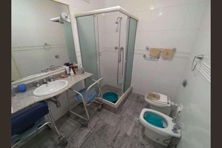 Apartamento à venda com 223m², 4 quartos e 1 vaga