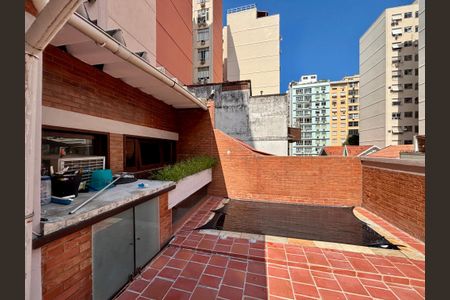 Casa à venda com 160m², 4 quartos e 1 vaga Casa à venda com 160m², 4 quartos e 1 vagaCobertura - Piscina