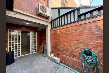 Casa à venda com 160m², 4 quartos e 1 vaga Casa à venda com 160m², 4 quartos e 1 vagaGaragem