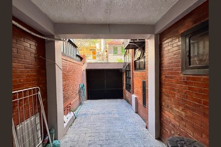 Casa à venda com 160m², 4 quartos e 1 vaga Casa à venda com 160m², 4 quartos e 1 vagaGaragem