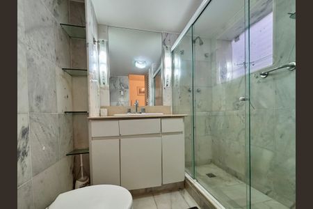Casa à venda com 160m², 4 quartos e 1 vaga Casa à venda com 160m², 4 quartos e 1 vagaBanheiro da Suíte