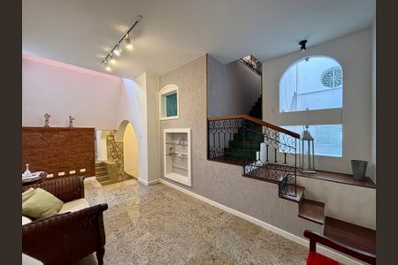 Casa à venda com 160m², 4 quartos e 1 vaga Casa à venda com 160m², 4 quartos e 1 vagaSala 2