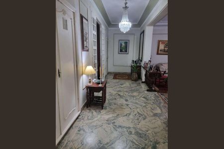 Apartamento à venda com 280m², 4 quartos e 1 vaga