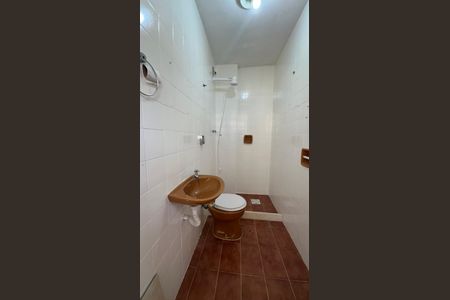 Apartamento à venda com 190m², 3 quartos e 2 vagas Apartamento à venda com 190m², 3 quartos e 2 vagasBanheiro de serviço