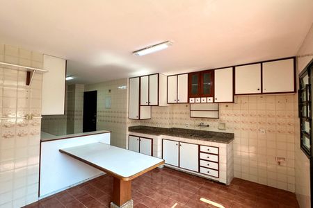 Apartamento à venda com 190m², 3 quartos e 2 vagas Apartamento à venda com 190m², 3 quartos e 2 vagasCozinha