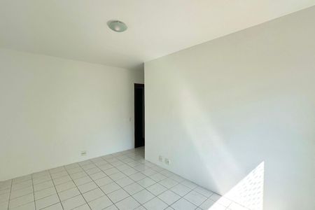 Apartamento à venda com 190m², 3 quartos e 2 vagas Apartamento à venda com 190m², 3 quartos e 2 vagasSuite 02