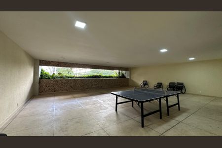 Apartamento à venda com 190m², 3 quartos e 2 vagas Apartamento à venda com 190m², 3 quartos e 2 vagasÁrea comum - Salão de festas