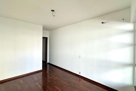 Apartamento à venda com 190m², 3 quartos e 2 vagas Apartamento à venda com 190m², 3 quartos e 2 vagasQuarto 01