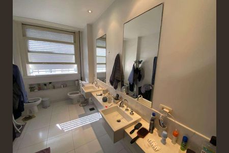 Apartamento à venda com 287m², 4 quartos e 1 vaga