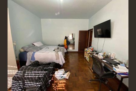 Apartamento à venda com 287m², 4 quartos e 1 vaga