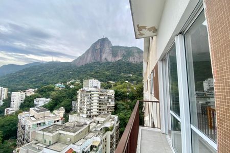 Apartamento à venda com 240m², 3 quartos e 1 vaga Apartamento à venda com 240m², 3 quartos e 1 vagaVaranda sala