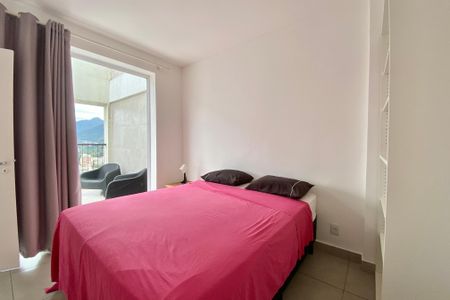 Apartamento à venda com 240m², 3 quartos e 1 vaga Apartamento à venda com 240m², 3 quartos e 1 vagaQuarto 2