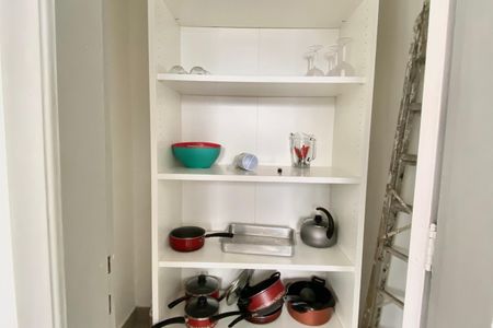 Apartamento à venda com 240m², 3 quartos e 1 vaga Apartamento à venda com 240m², 3 quartos e 1 vagaCozinha - Armários